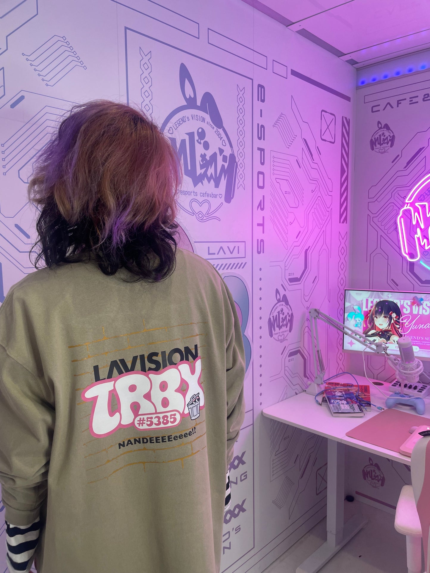 LaVISION。トラボ オリジナルロングTシャツ