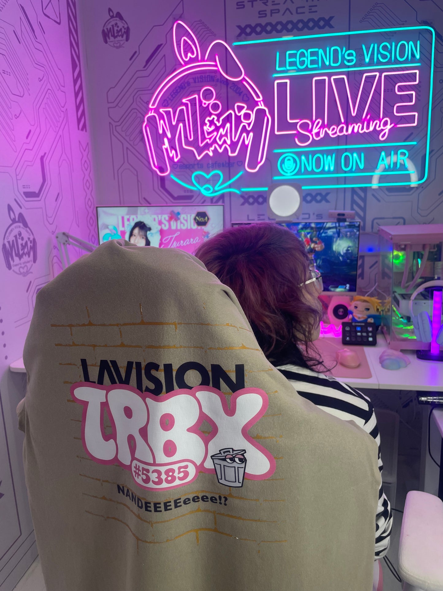 LaVISION。トラボ オリジナルロングTシャツ